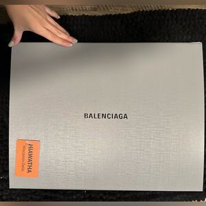 Balenciaga Box